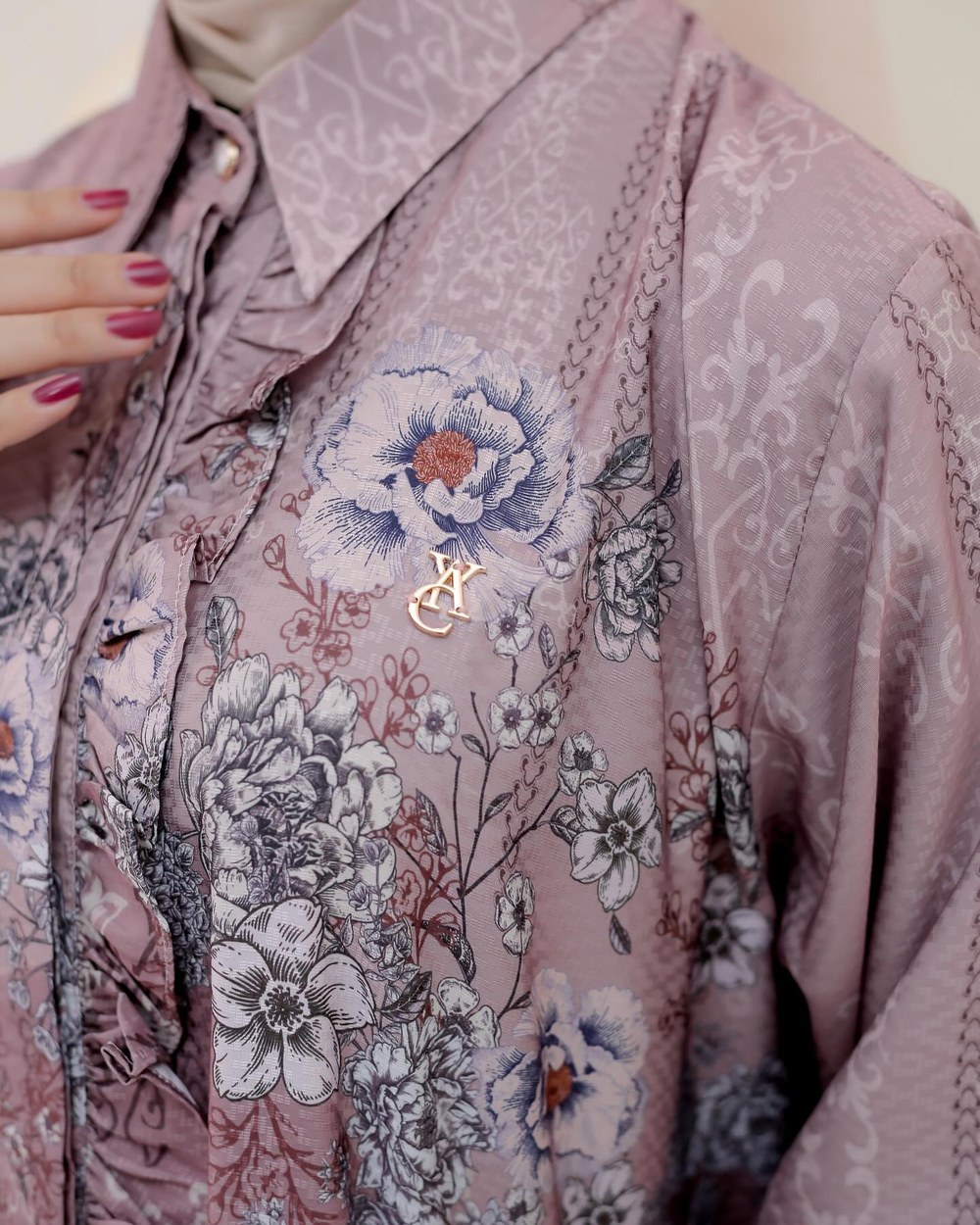 Laras Embroidered Tunic foto 6
